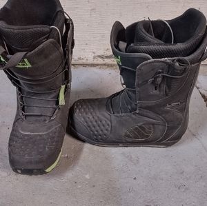 Size 11 Burton boots
